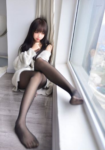 她在丈夫面前被耍电影