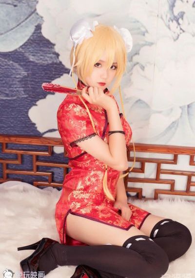 书房双乳晃动干柴烈火视频