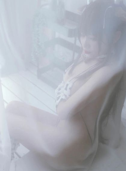 《隔壁女邻居》免费观看