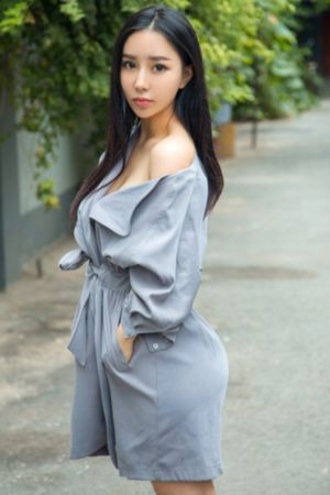 《年轻的母亲》