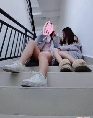 路上有狼