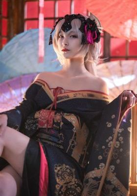 我被最想拥抱的人威胁了动漫